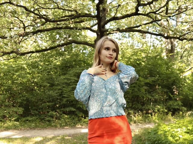 MargaritaKis - Live porn &amp; sex cam - 17378678