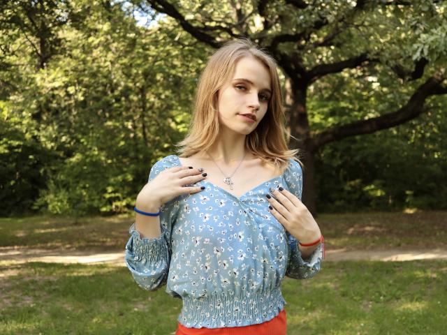 MargaritaKis - Live porn &amp; sex cam - 17378762