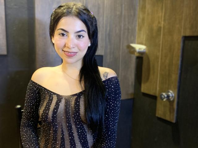 TaylorrWells - Live sex cam - 17379106