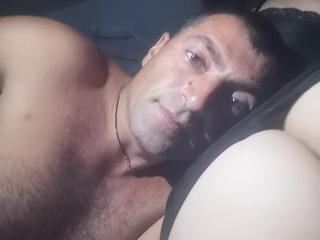 ArtemVeranika - Live porn &amp; sex cam - 17381106