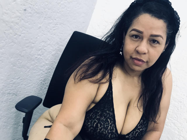 AdaraRa - Sexe cam en vivo - 17381394