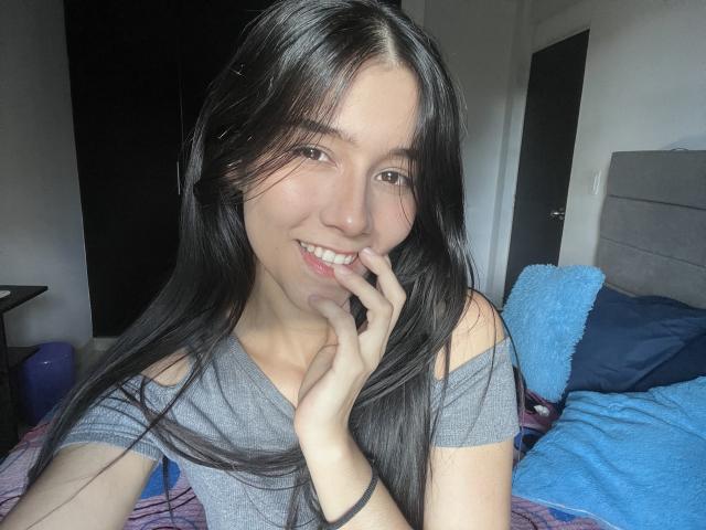 DeisyWest - Live sex cam - 17383202