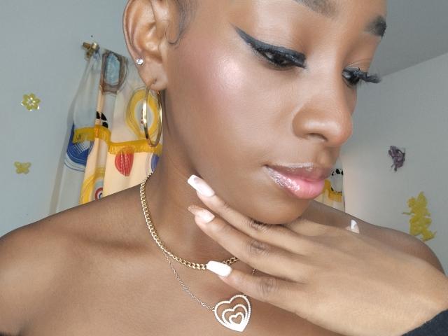 LarissaWilson - Camera khiêu dâm &amp; quyến rũ trực tiếp - 17385506