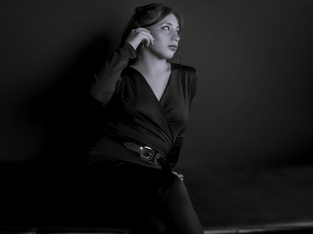 SabrinnaSilva - сексуальная веб-камера в реальном времени - 17390222