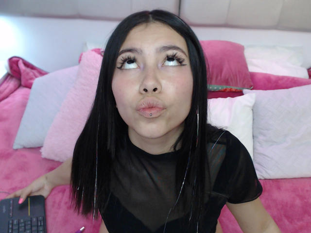 ZoeLourent - Live porn &amp; sex cam - 17394350