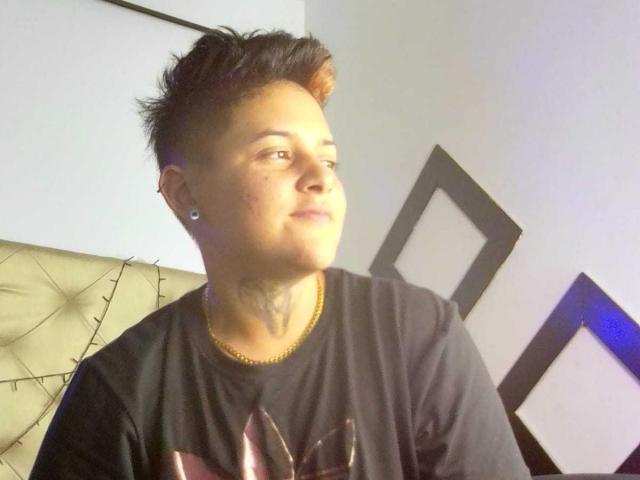 ChristopherTrans - Live sexe cam - 17409114