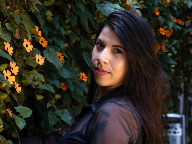 LauraaVelez - Live sex cam - 17409190