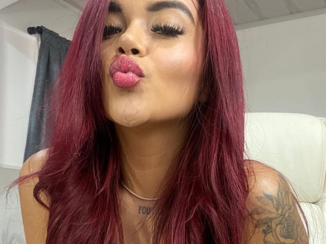 MajoJones - Live sex cam - 17438146