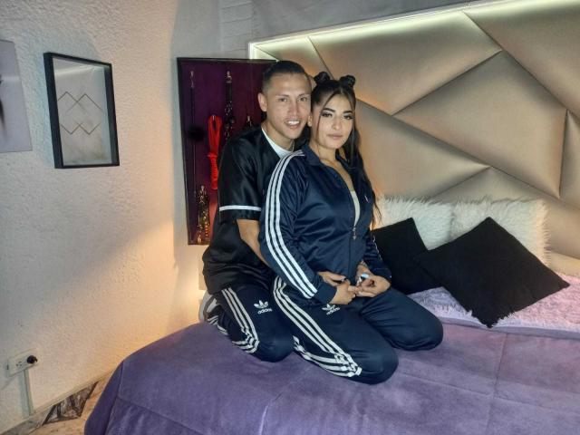 MelodyAndAron - Sexe cam en vivo - 17442346