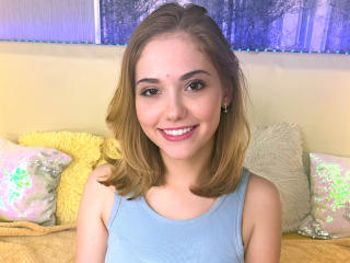 DellaRowe - Live porn &amp; sex cam - 17447714