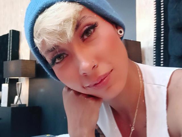 GabyCollins - Live porn &amp; sex cam - 17447946