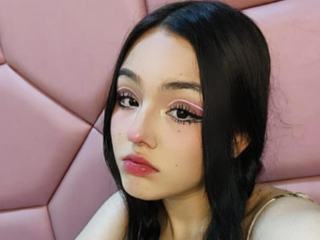 HaleiBeckham - Live porn &amp; sex cam - 17450298