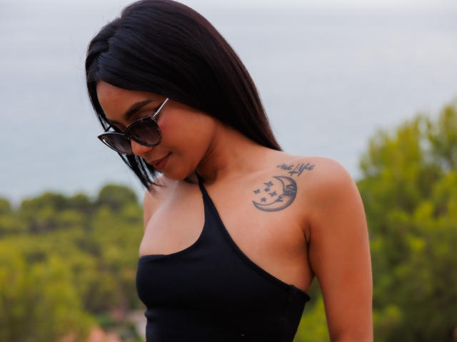 MicheleHottyX - сексуальная веб-камера в реальном времени - 17453858