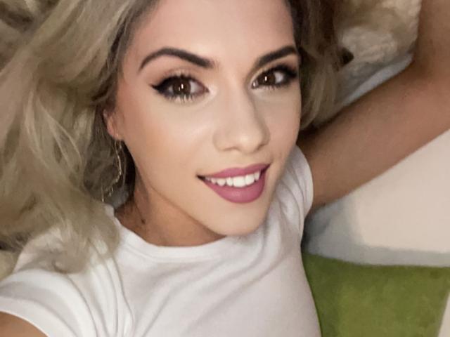 LucilleXSugar - Live porn &amp; sex cam - 17455050