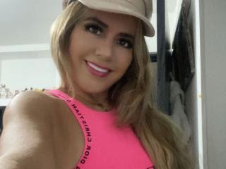 HotCamilet - Live porn &amp; sex cam - 17458530