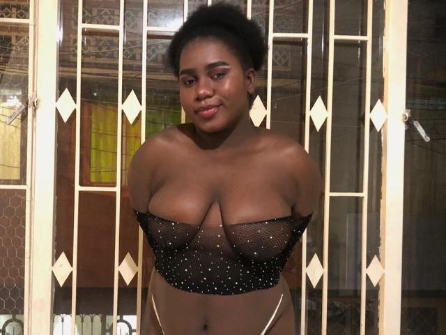 Dilay - פורנו בשידור חי ומצלמת סקס - 17459458