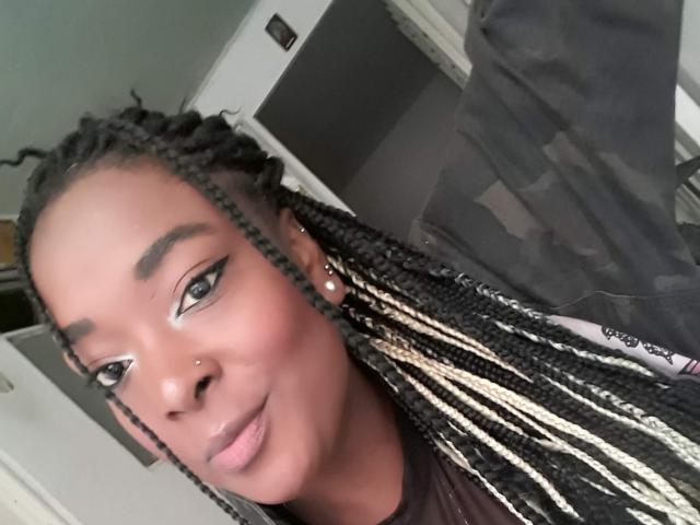 EmaEthan - сексуальная веб-камера в реальном времени - 17459470