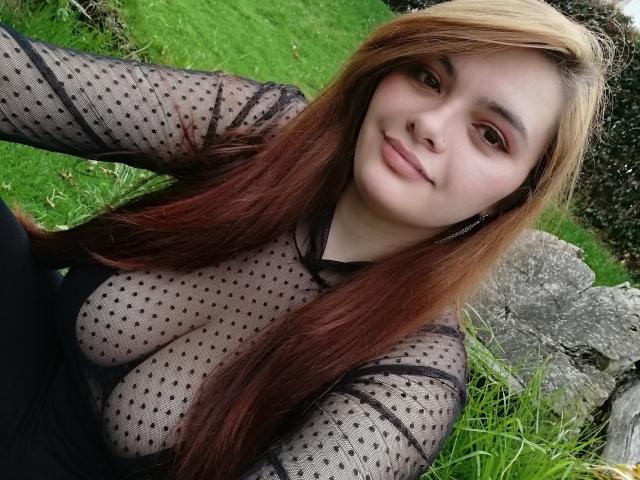 katherinLatin - פורנו בשידור חי ומצלמת סקס - 17462466