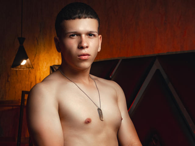 AdamShelby - Live porn &amp; sex cam - 17468418