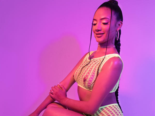 ElizabethRamirez - פורנו בשידור חי ומצלמת סקס - 17471818