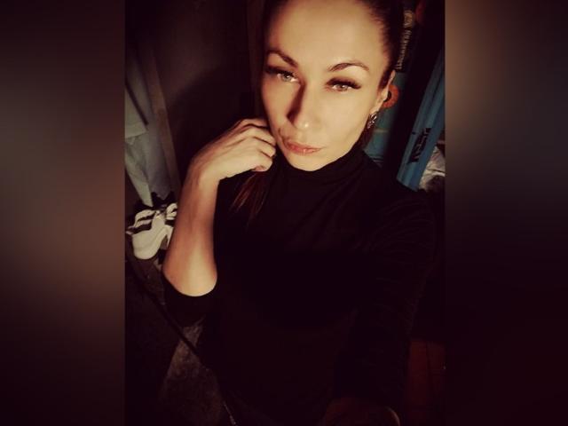 AlisaShine - сексуальная веб-камера в реальном времени - 17477382