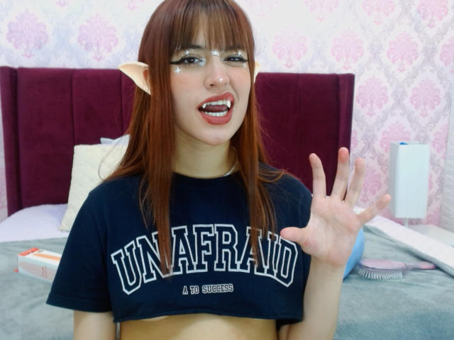 AnyaSaenz - Live porno og sexkamera - 17484610