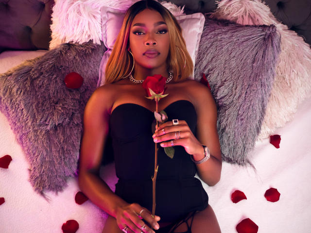 GennessysJordan - Live porn &amp; sex cam - 17493958