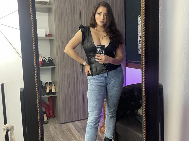 ArleenHunter - פורנו בשידור חי ומצלמת סקס - 17508402
