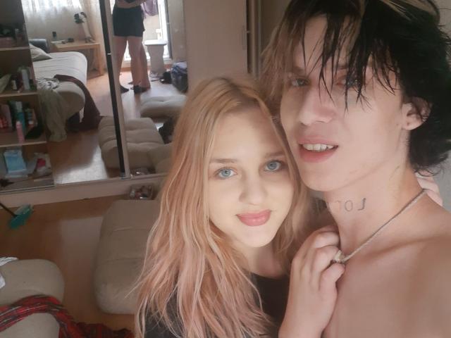 LarryAndAlice - Live porn &amp; sex cam - 17512402