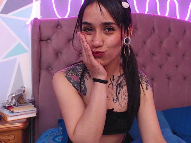 TaniaValentini - Sexe cam en vivo - 17531178