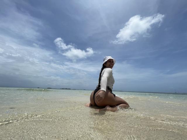 MeganWisse - Live Sex Cam - 17535366