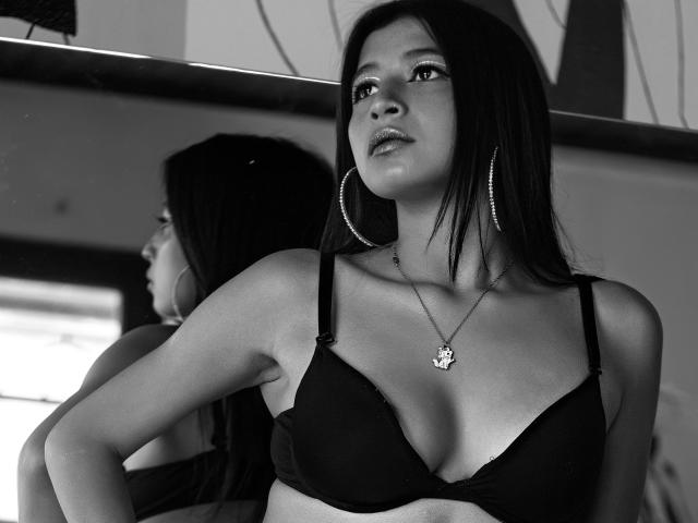 NaiaSanders - Live porn &amp; sex cam - 17539654