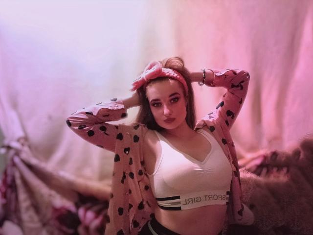KariMillie - Live sex cam - 17540638
