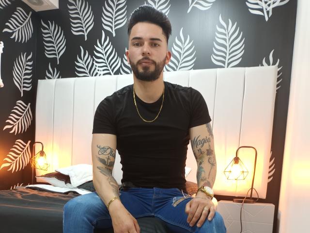 AndyCortez - Live porn &amp; sex cam - 17545050