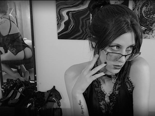 AmeliaChadburn - Sexe cam en vivo - 17545554