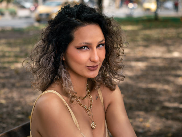 FloraSaenz - Élő pornó és szexkamera - 17546962