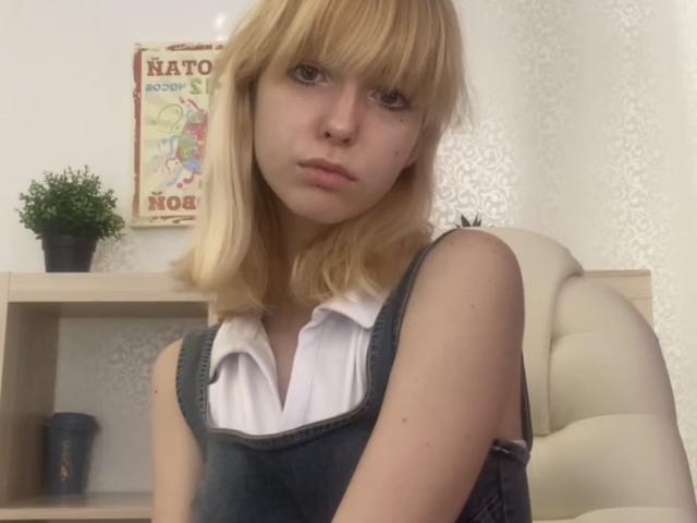 Blumi - Live sex cam - 17554078