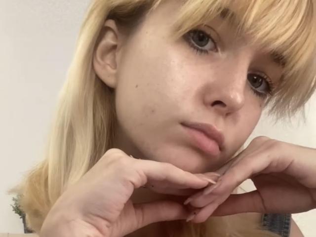 Blumi - Live sexe cam - 17554190