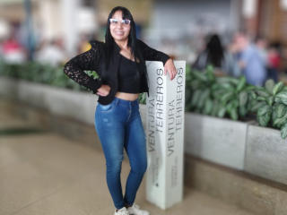 FrachescaHansen - Live porn &amp; sex cam - 17554406