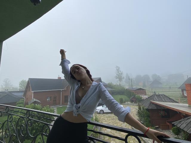 Mallenia - Live sex cam - 17556374