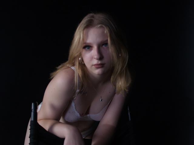 LikaSante - Live porn &amp; sex cam - 17570402