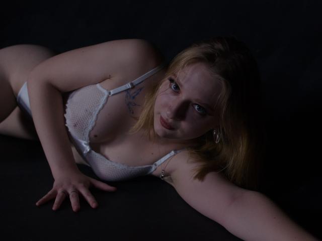 LikaSante - Live porn &amp; sex cam - 17570454