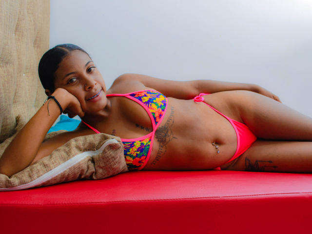 CrystalCortez - Live porn &amp; sex cam - 17572026