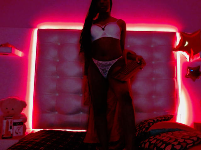 EmaEthan - Live porn &amp; sex cam - 17579474