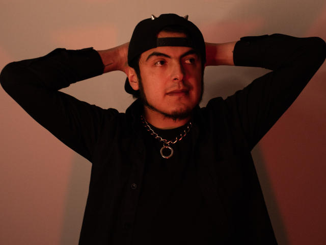 Ricki69 - Live sex cam - 17587446