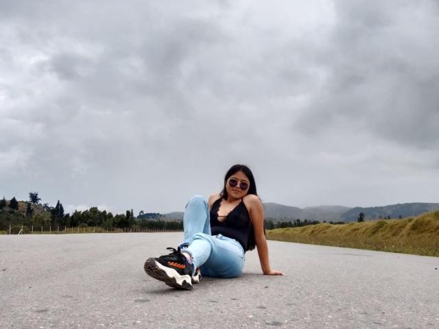 AnnitaWhite - сексуальная веб-камера в реальном времени - 17587754