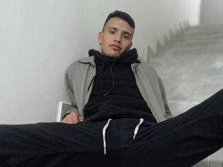 Perceo - Live porn &amp; sex cam - 17611598