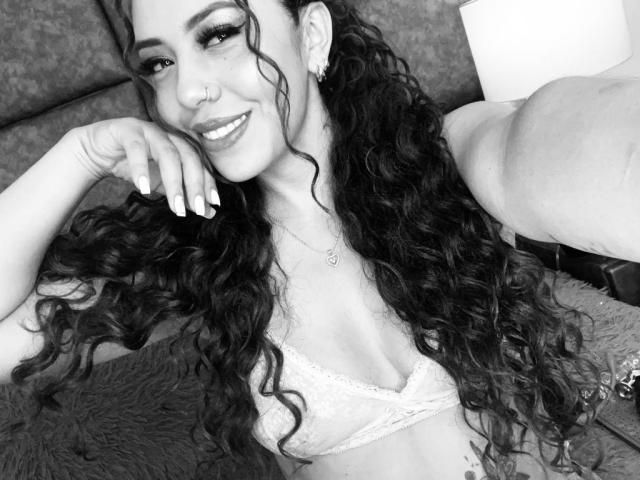 EmilyDurand - Live porn &amp; sex cam - 17622466