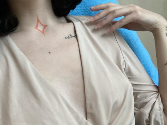 ImAmelie - сексуальная веб-камера в реальном времени - 17628342