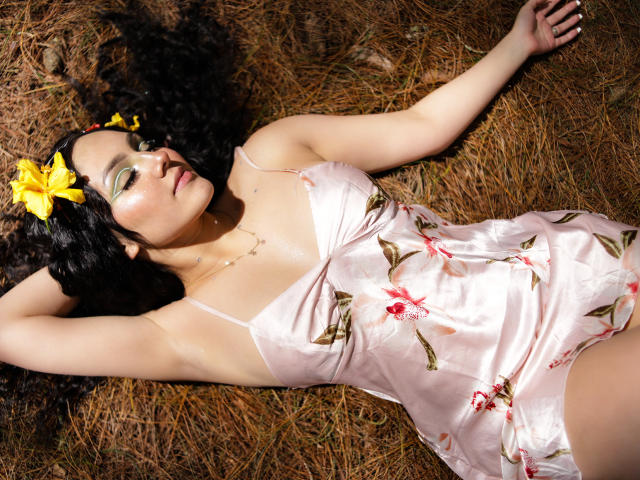 HaleiBeckham - Live porn &amp; sex cam - 17630630